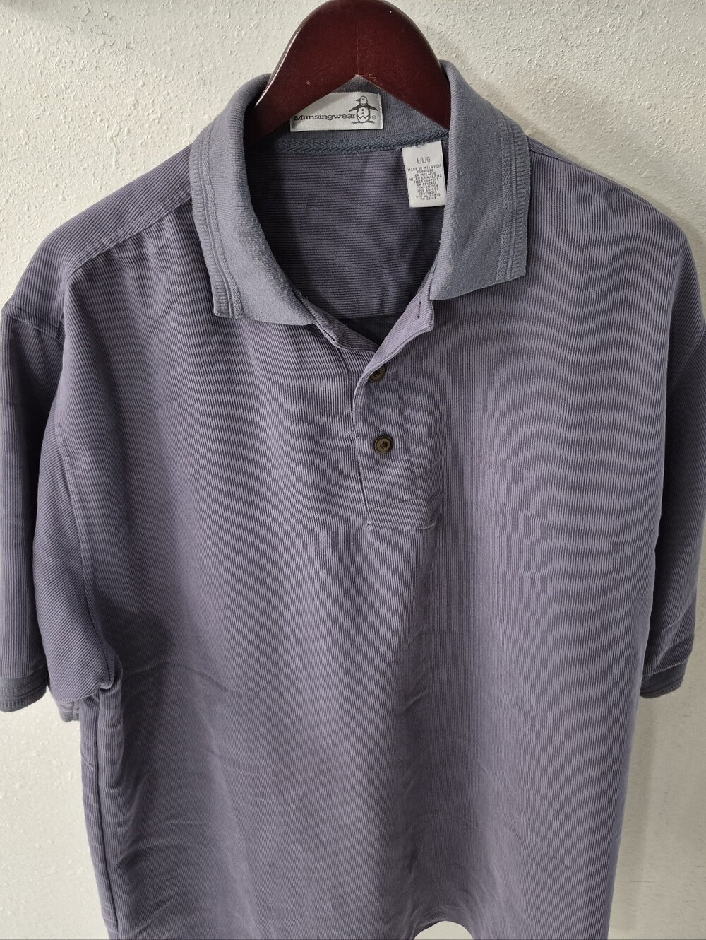 Classic Men’s Short-Sleeve Polo Shirt in Dusty Purple